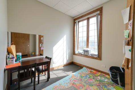 1017/1019 West Park Avenue Libertyville IL 60048