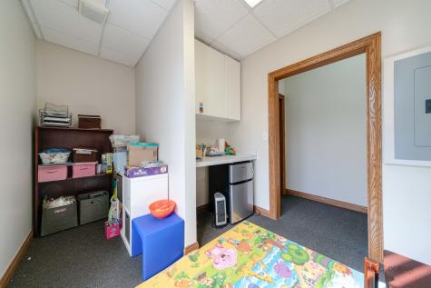 1017/1019 West Park Avenue Libertyville IL 60048