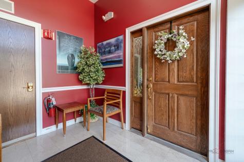 1017/1019 West Park Avenue Libertyville IL 60048