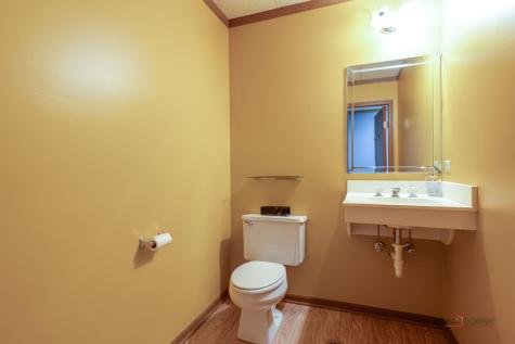 1017/1019 West Park Avenue Libertyville IL 60048