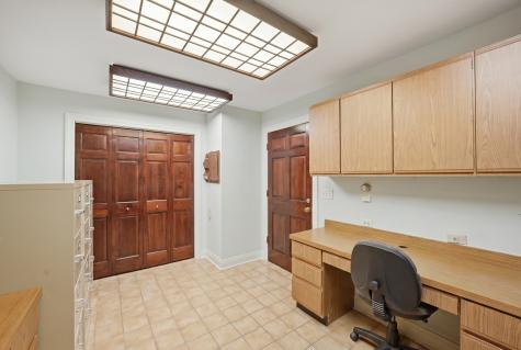 2210 Dean Street St. Charles IL 60174