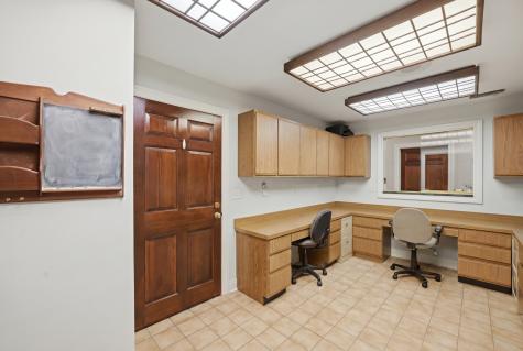 2210 Dean Street St. Charles IL 60174