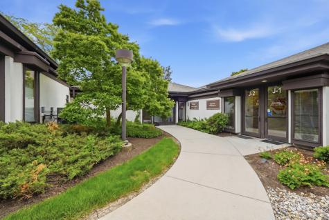 2210 Dean Street St. Charles IL 60174