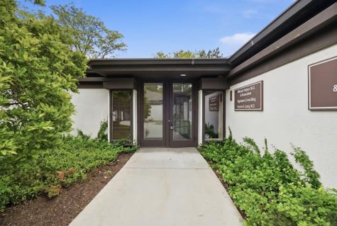 2210 Dean Street St. Charles IL 60174