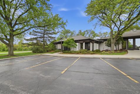 2210 Dean Street St. Charles IL 60174