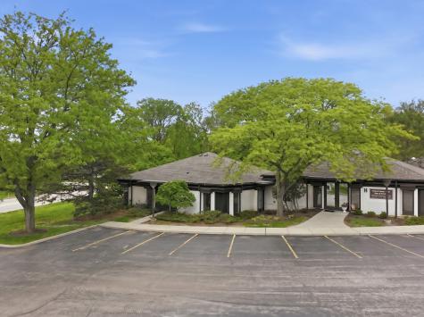 2210 Dean Street St. Charles IL 60174