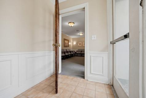 2210 Dean Street St. Charles IL 60174