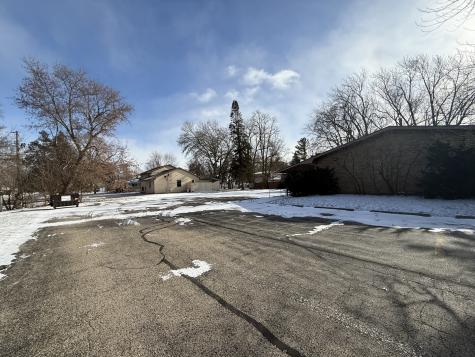 820 Russell Road Dekalb IL 60115