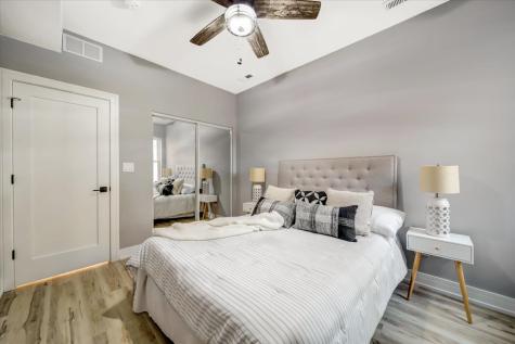 6355 North Paulina Street Chicago IL 60660