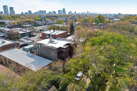 6355 North Paulina Street Chicago IL 60660