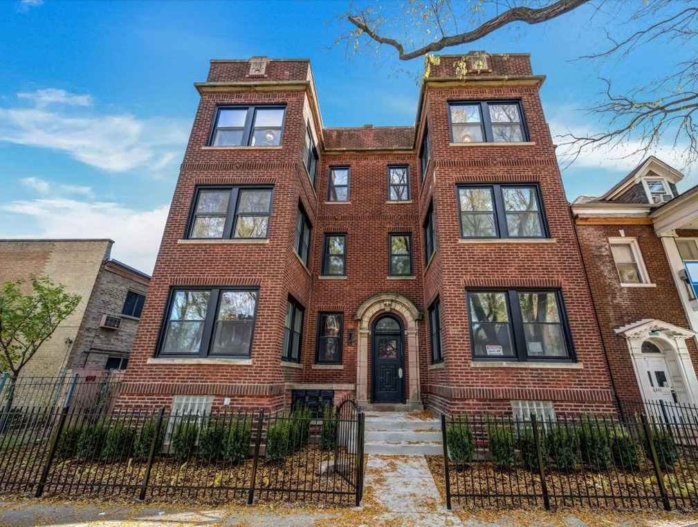 6355 North Paulina Street Chicago IL 60660