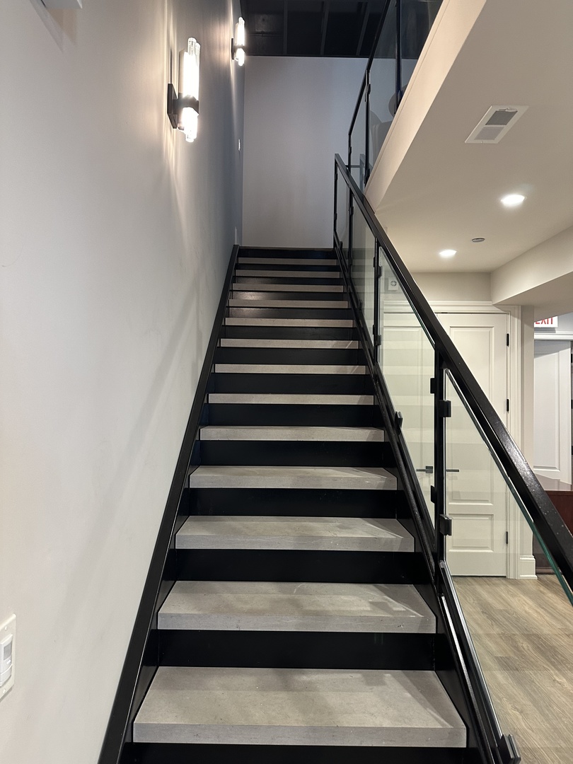 154 West Superior Street Chicago IL 60654