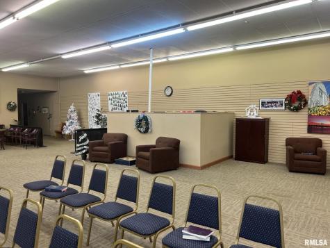 1624 Avenue Of The Cities Avenue Moline IL 61265