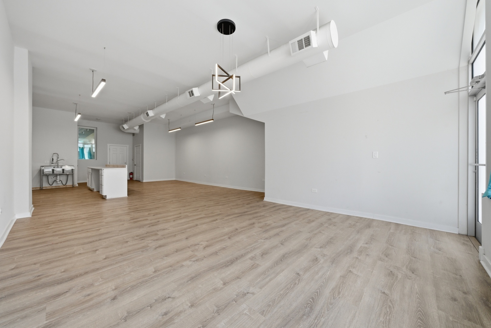 3538 West North Avenue Chicago IL 60647