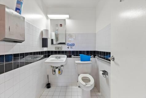 222 East 61st Street Chicago IL 60637