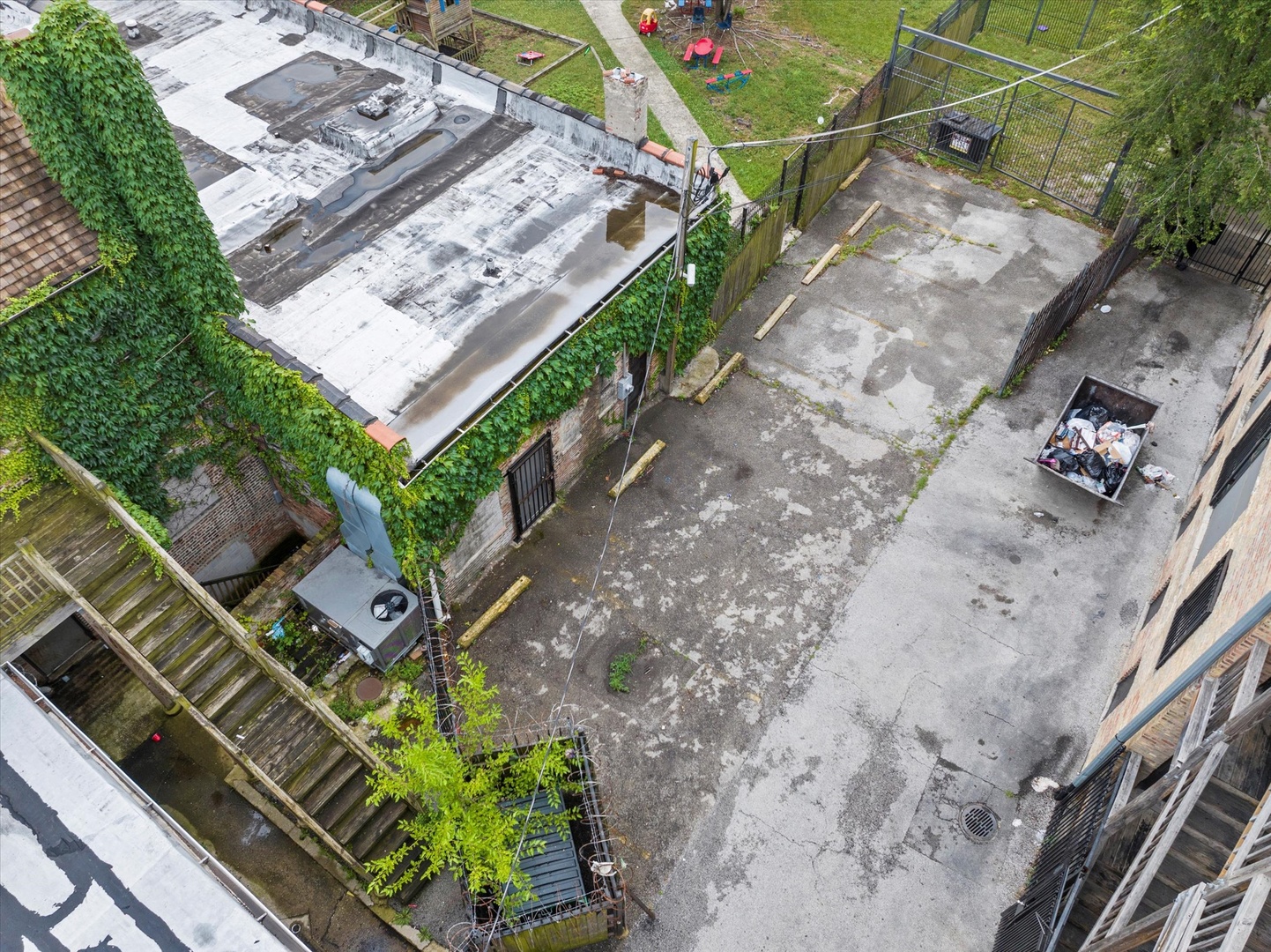 222 East 61st Street Chicago IL 60637