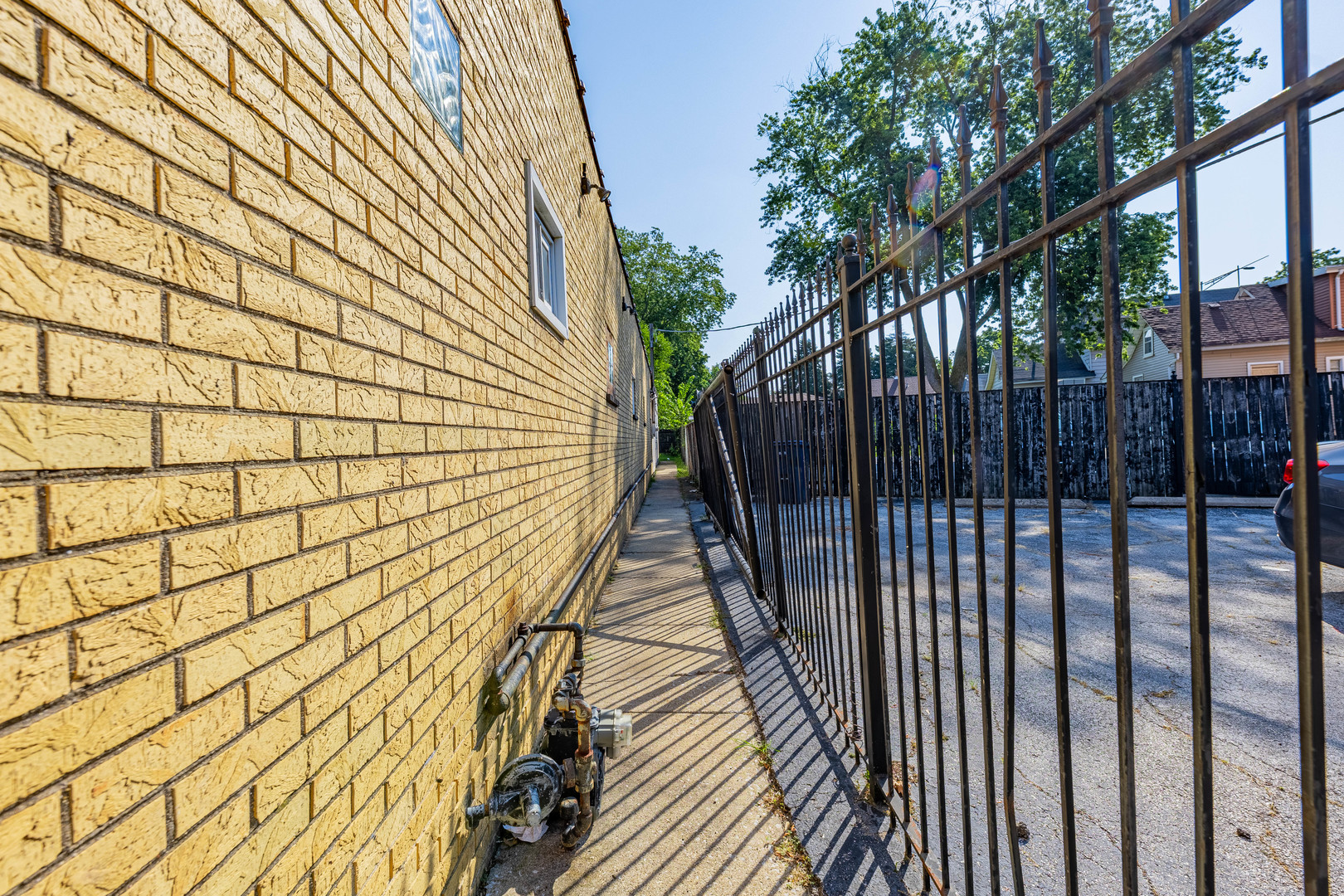13039 Division Street Blue Island IL 60406
