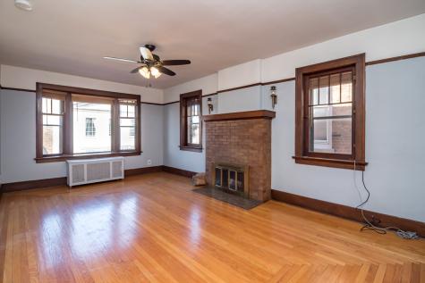 71 North Williams Street Crystal Lake IL 60014
