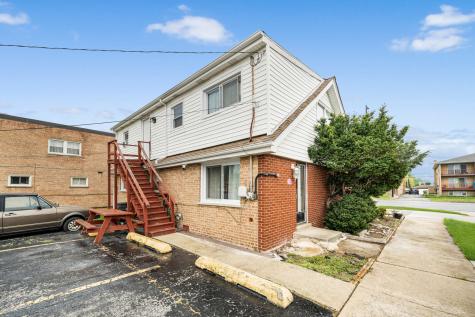 5930 West 79th Street Burbank IL 60459