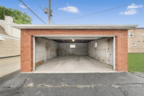 5930 West 79th Street Burbank IL 60459