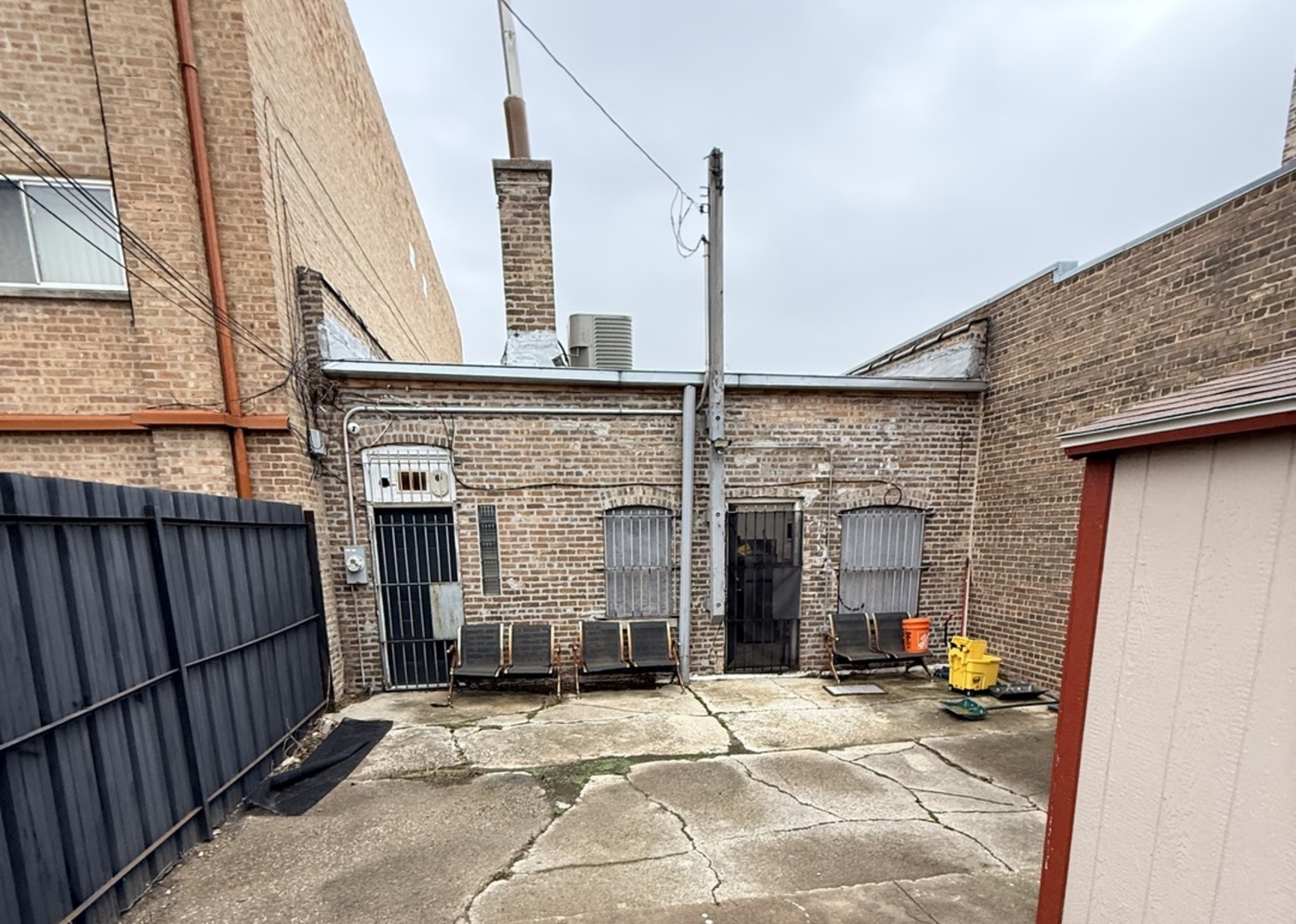 8252 South Ashland Avenue Chicago IL 60620