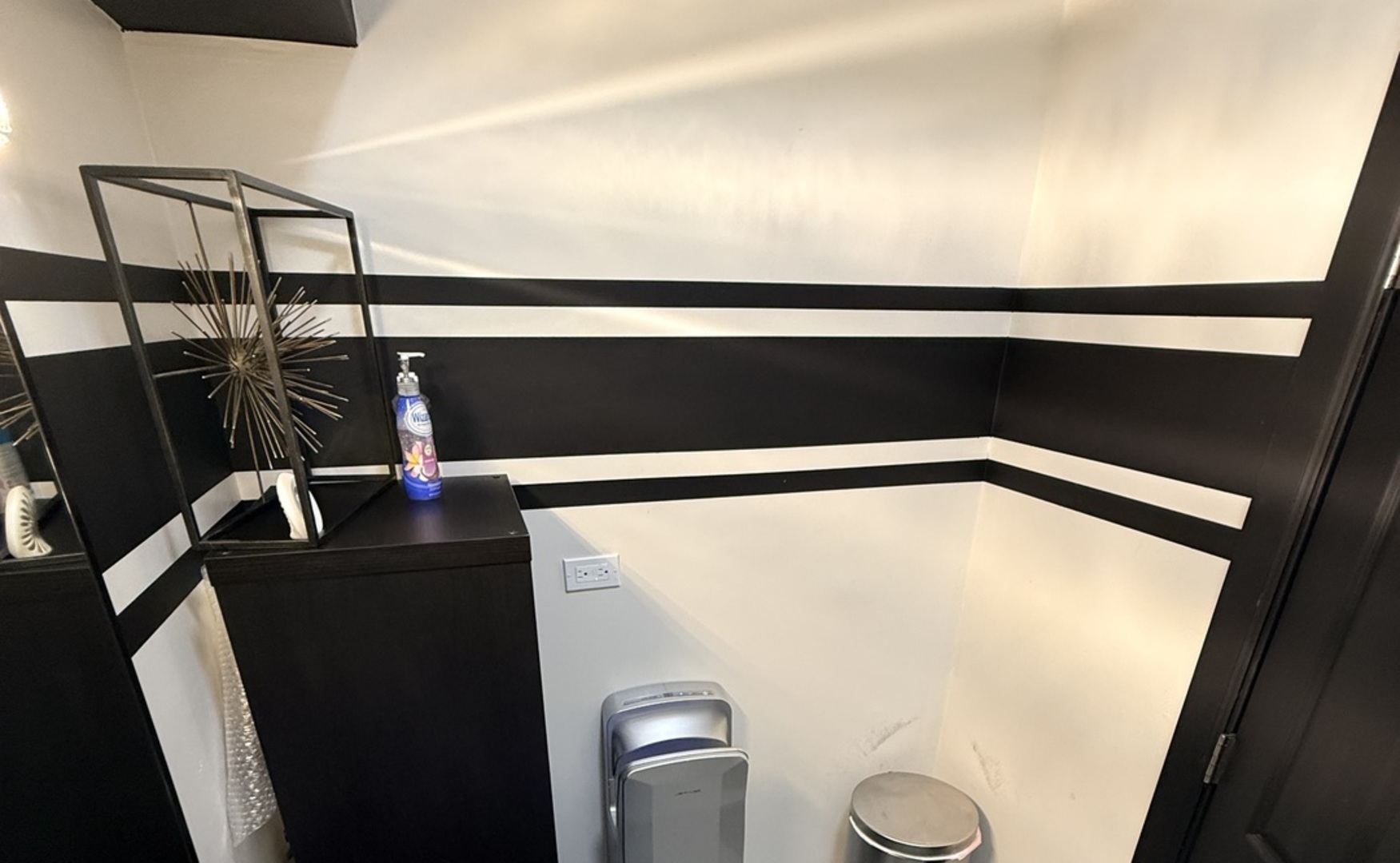 8252 South Ashland Avenue Chicago IL 60620