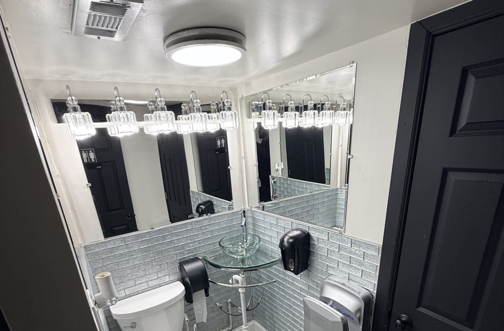 8252 South Ashland Avenue Chicago IL 60620