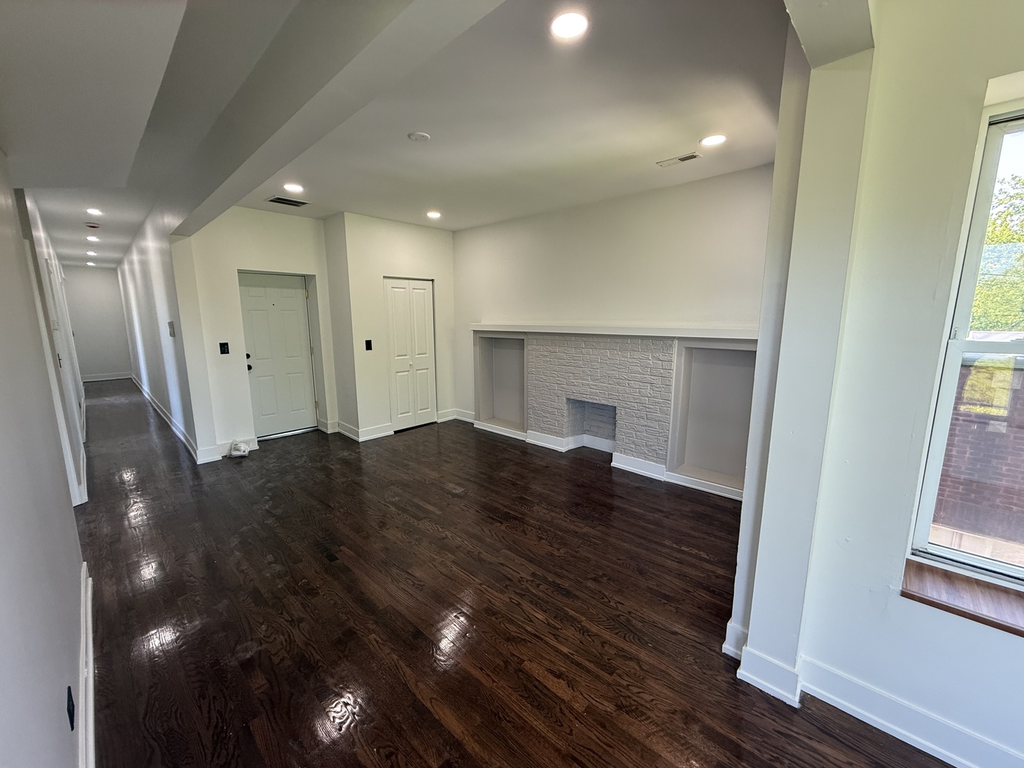 6915 South Peoria Street Chicago IL 60621