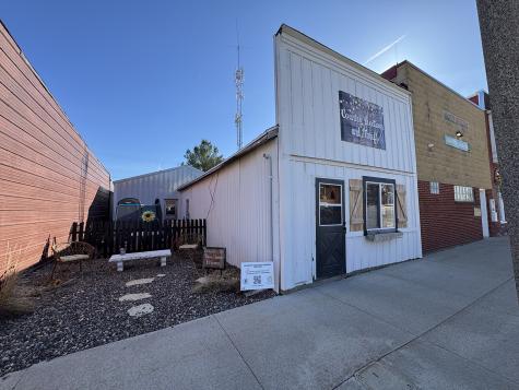 21 East Market Street Shannon IL 61078