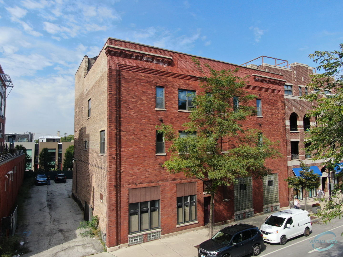 4848 North Clark Street Chicago IL 60640