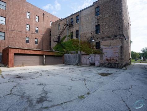4848 North Clark Street Chicago IL 60640