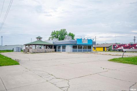 1407 West Main Street Salem IL 62881