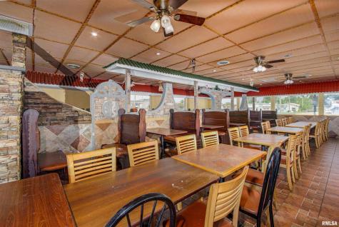1407 West Main Street Salem IL 62881