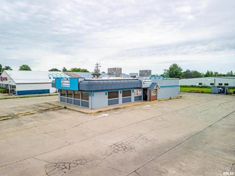 1407 West Main Street Salem IL 62881