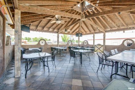 1407 West Main Street Salem IL 62881