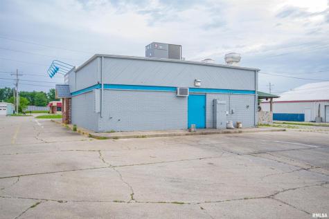 1407 West Main Street Salem IL 62881
