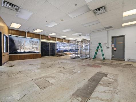211 South Milwaukee Avenue Libertyville IL 60048