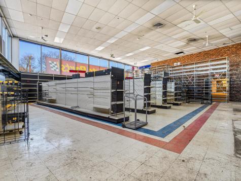 211 South Milwaukee Avenue Libertyville IL 60048