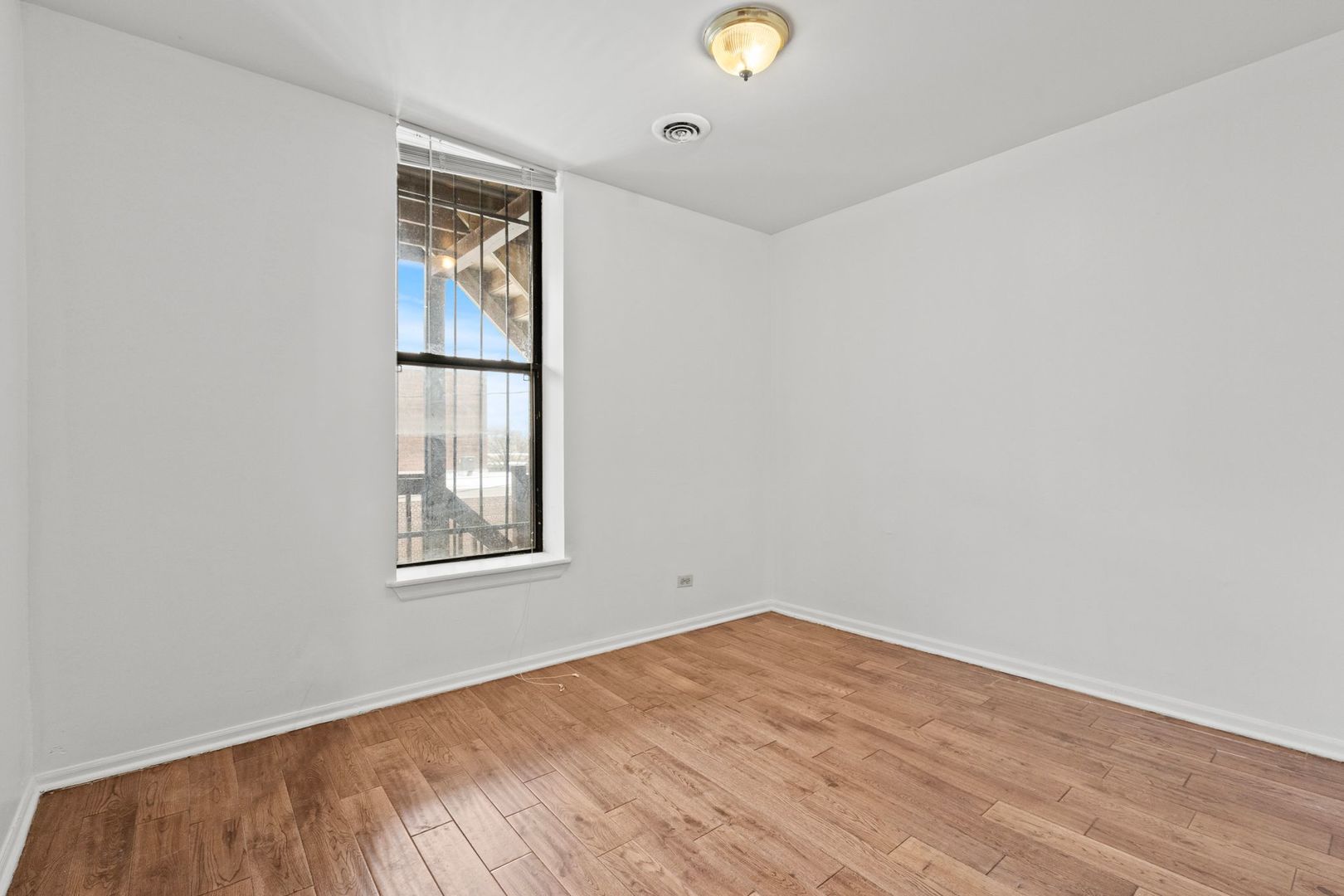 6037 South Champlain Avenue Chicago IL 60637