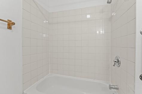 6037 South Champlain Avenue Chicago IL 60637