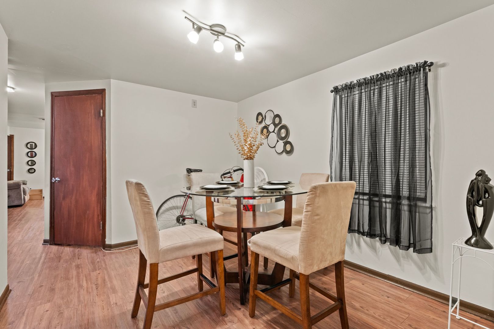 6037 South Champlain Avenue Chicago IL 60637