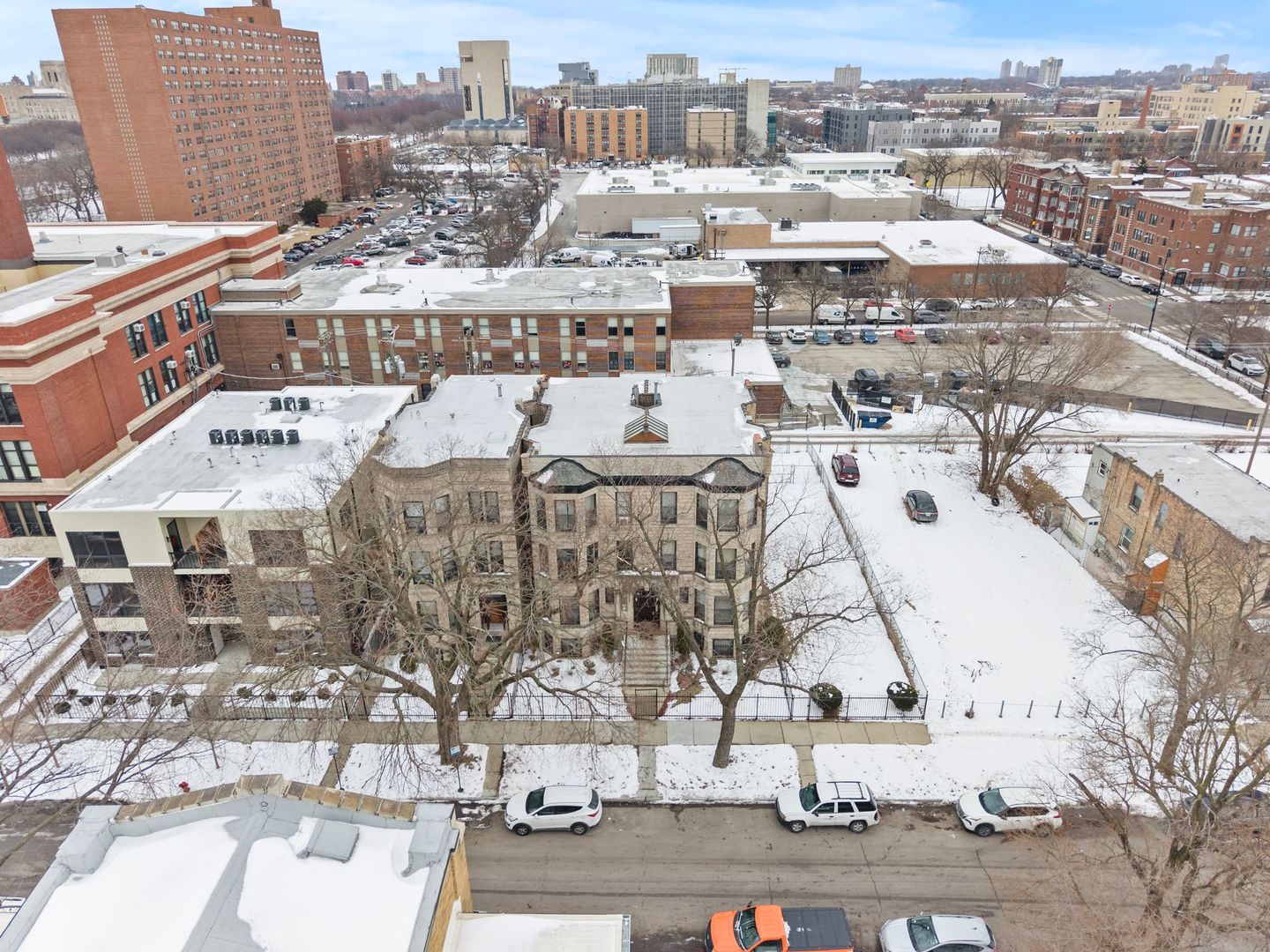 6037 South Champlain Avenue Chicago IL 60637