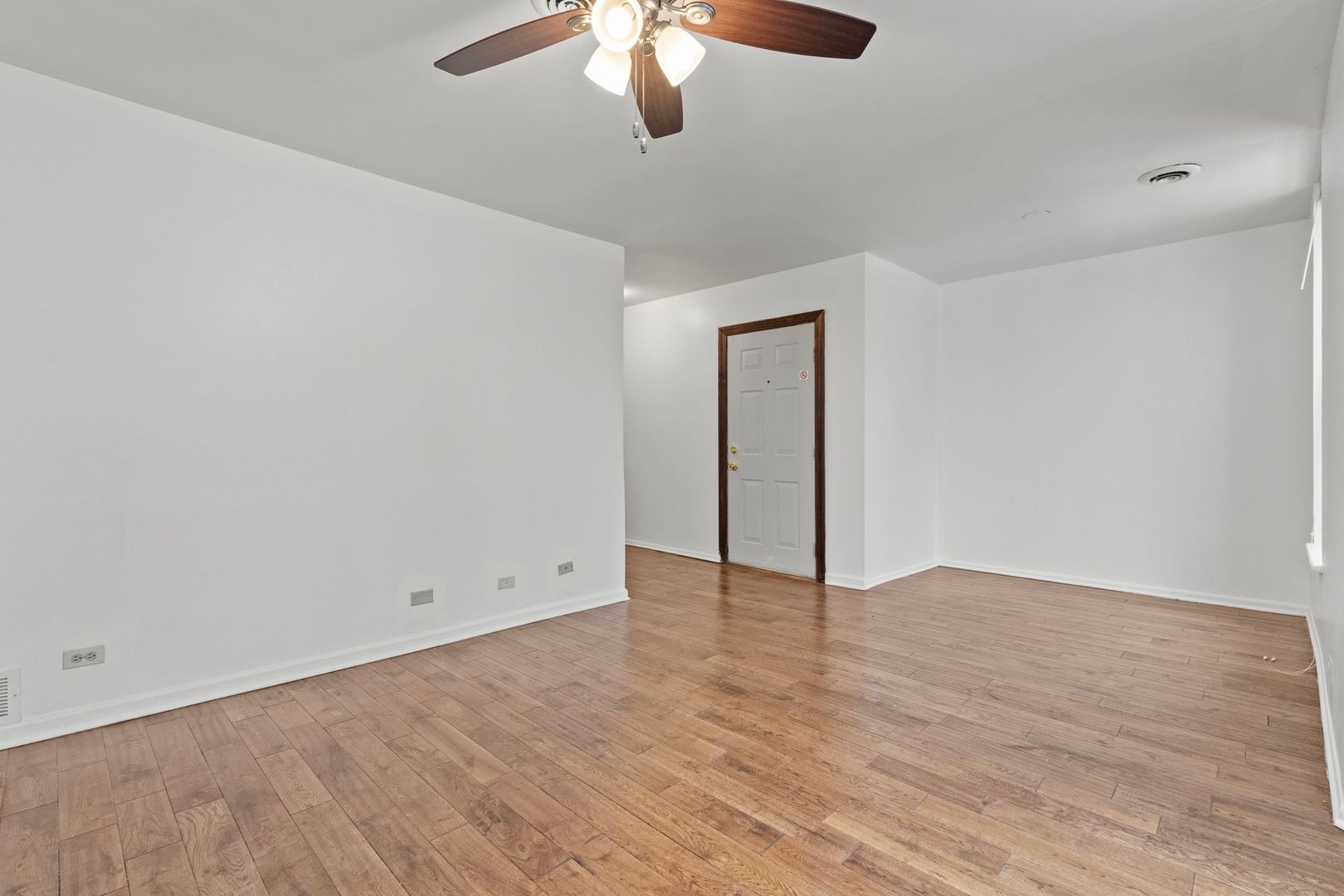 6037 South Champlain Avenue Chicago IL 60637
