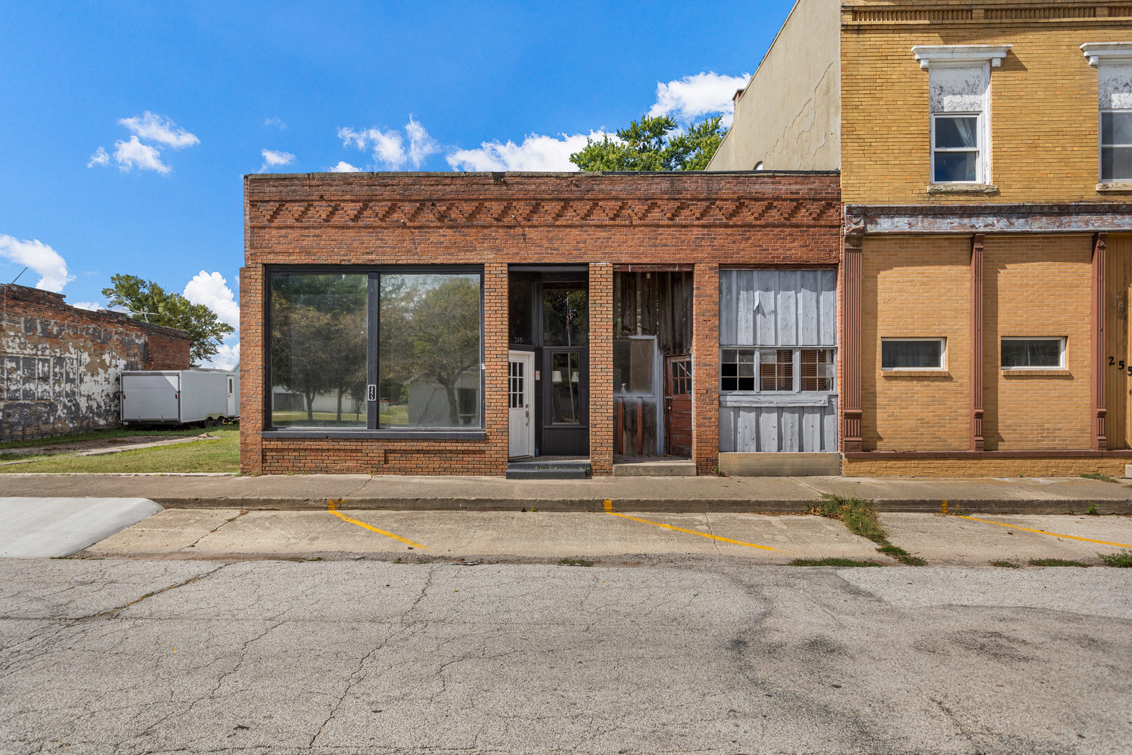 245 North Highway Avenue Deland IL 61839