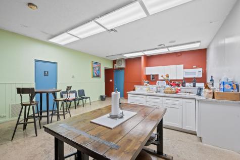 5940 West Montrose Avenue Chicago IL 60634