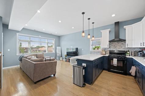 5940 West Montrose Avenue Chicago IL 60634