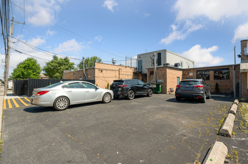 5940 West Montrose Avenue Chicago IL 60634