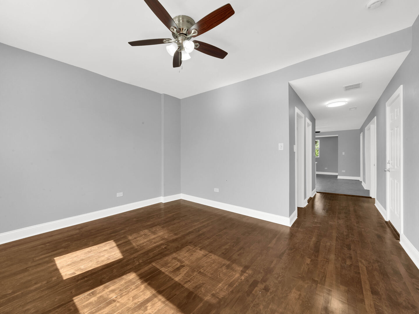 5242 South Damen Avenue Chicago IL 60609