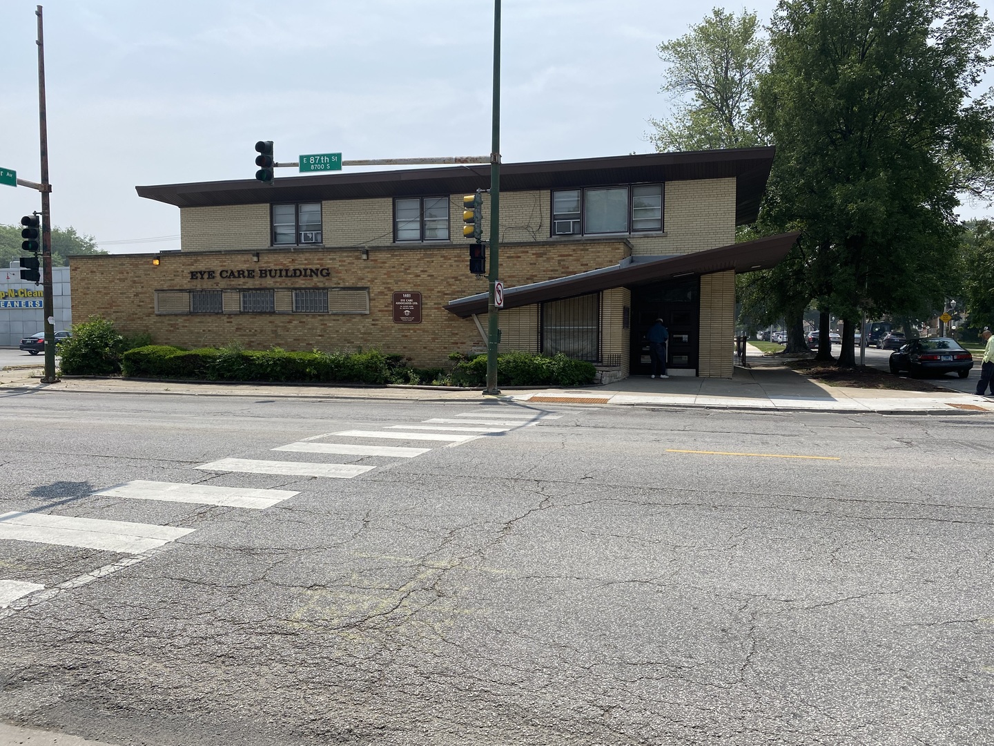 1401 East 87th Street Chicago IL 60619