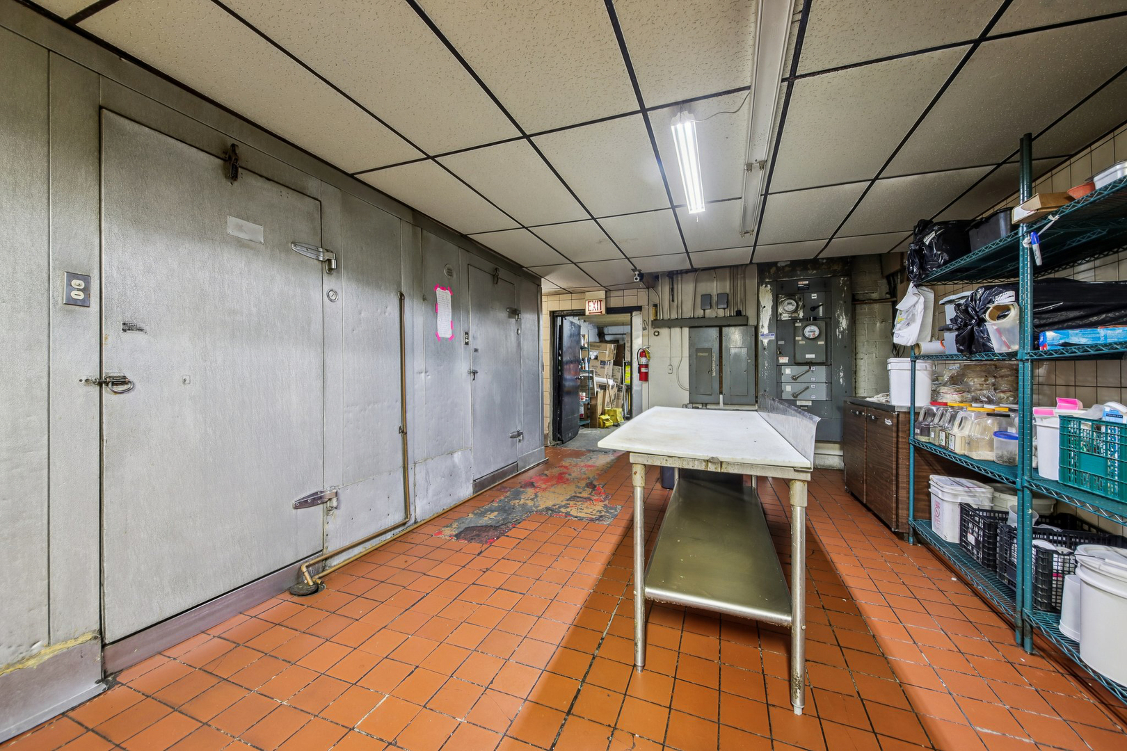 5037 West Diversey Avenue Chicago IL 60639